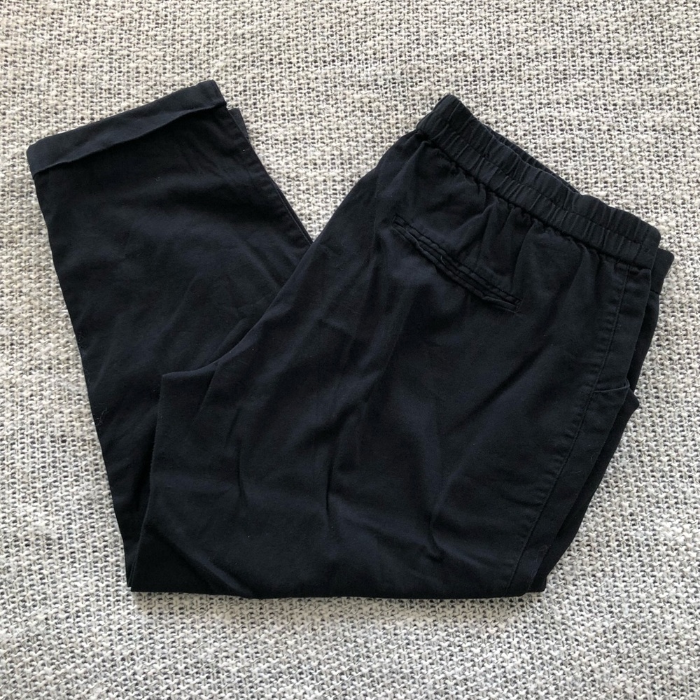 Old Navy cropped pants